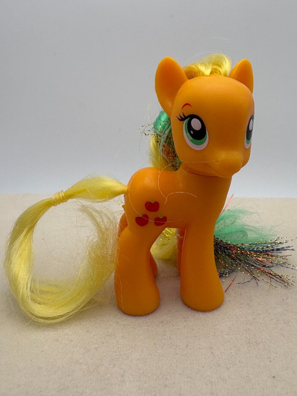 My Little Pony (MLP) Applejack 2010 Rainbow Power OG Hair Tie (MLP: LT2-16)